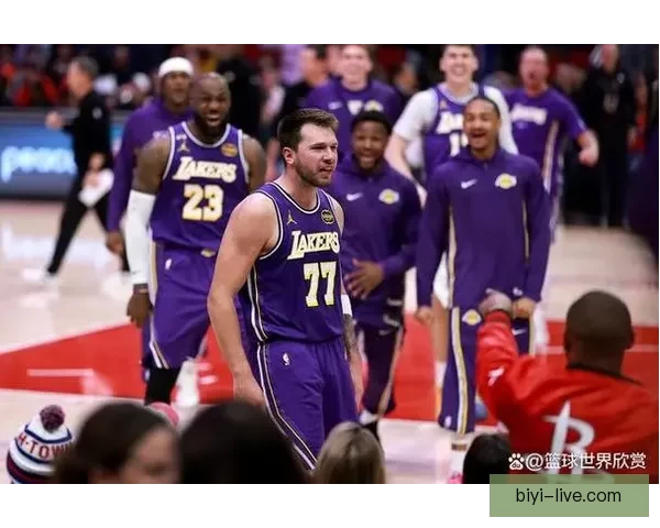 湖人魔术赛后裁判确认最后时刻判罚维持球权归湖人
